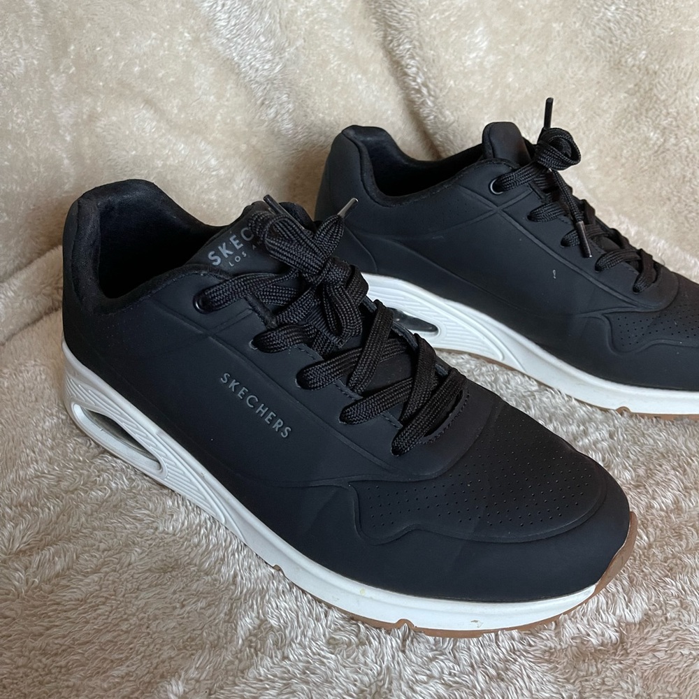 Sketchers WIDE FIT Memory Foam